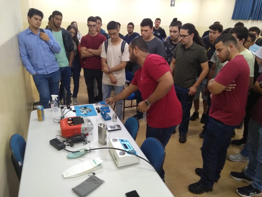 Alunos do curso de Engenharia Civil já começam a trabalhar com equipamentos  em aulas práticas - UniSALESIANO Araçatuba/SP